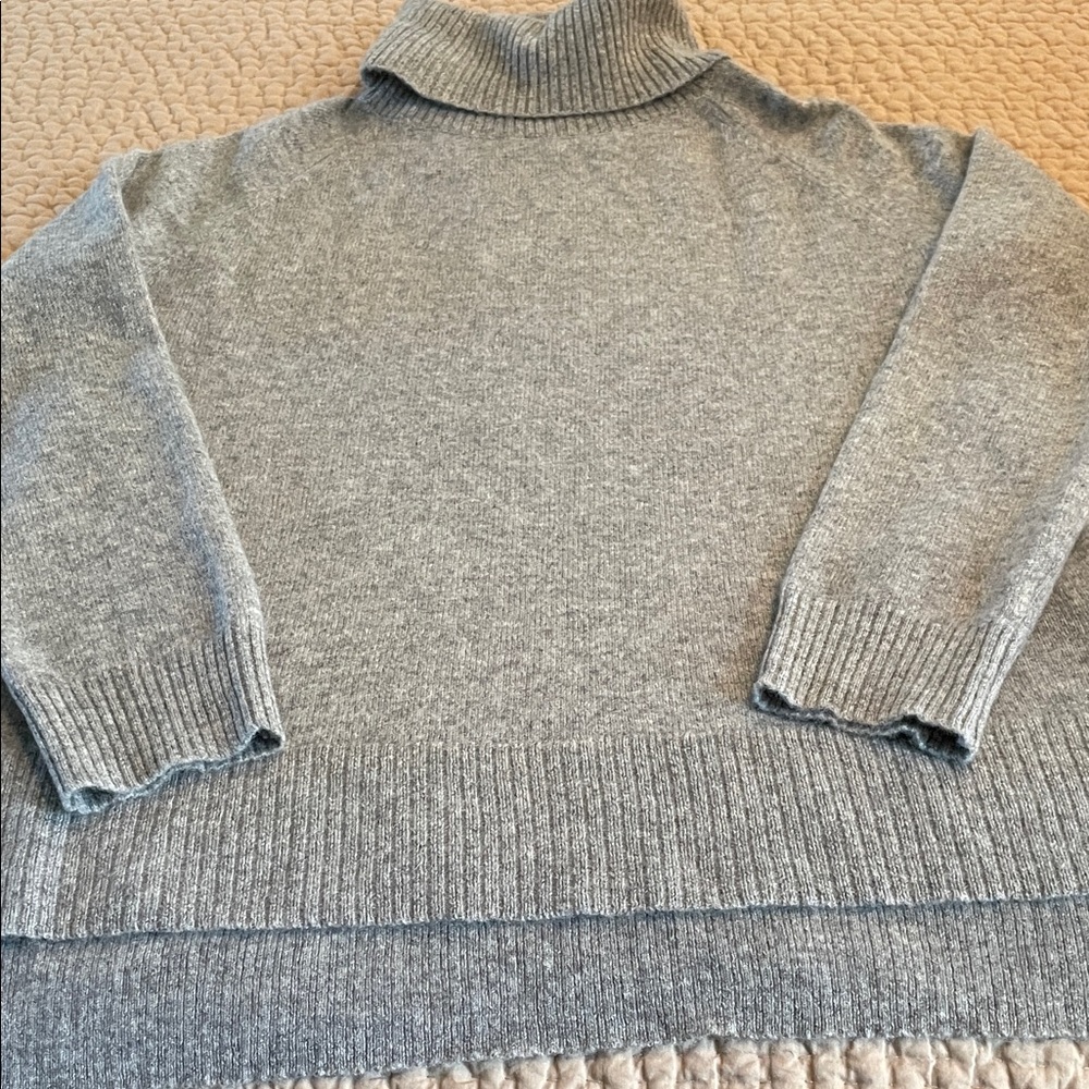 100% Cashmere Sweater by 41 Hawthorn